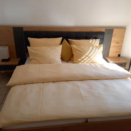 Pensión Lindenhof 3*